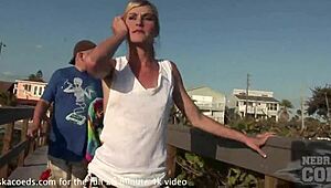 Pretty Florida Teen 18+ With Tiny Tits Poses Naked Outdoors At The Beach