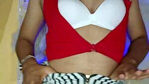 Hey, have you seen this gorgeous made-up travesti looking stunning?