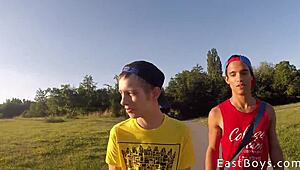 Webcam show with skater twinks getting handsy and bareback in action