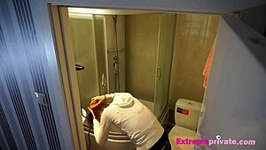 I’m obsessed with watching my stepsister’s shaved pussy in shower