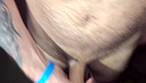 人妻肥臀街头露大屁股😏