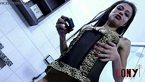 i'm polly petrova pissin on you in this dream, golden shower for ya by lony fetiches