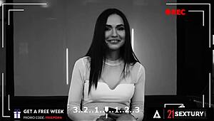 21 Sextury - Mary Rock, Nataly Gold, Rebecca Volpetti in Steamy Group Audition