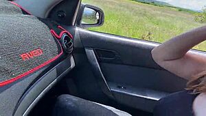 Teen lost on the road begged for a quick ride