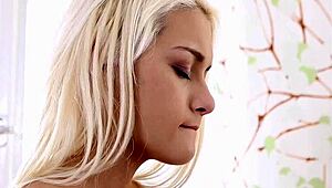 Hey hotty, can you blow that old Russian shlong?