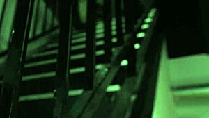 巨乳人妻桃瀬くるみ - 无码乳交和喷水手淫