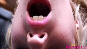 Dogging adventure with my girlfriend and a hung stranger in the open.