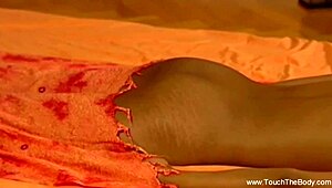 Relaxing Massage For Women With Indian Couple Instruction And Exotic Brunette Beauty