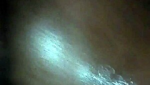 黑熟女曲线抹身体油狂揉