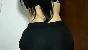 Mi Amiga Estefani Del Gym, La Convenci De Venir Y Es Una Puta Caliente.