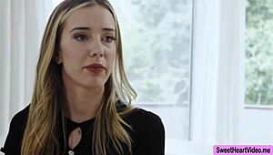 Hot Lesbians Love Their Threeway Sex with Muff Diving and Lick