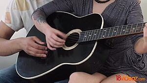 Teen Rebecca Rainbow feels intense pleasure from brazilian fuck