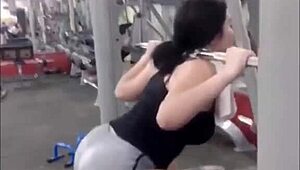 Thai Beauty Stuns in Bath Scene