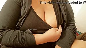 Hey, look at this big tits girl flashing her boobs!