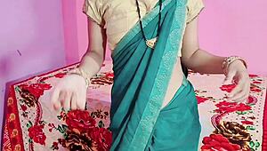 damn, wanna rip that saree off and pound bhabhi hard