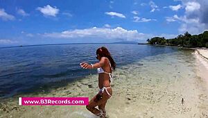 Outdoor Blowjob Turns Into Wild Thai Swingers Group Action