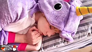 Babe sucks cock then gets rough pussy fuck!