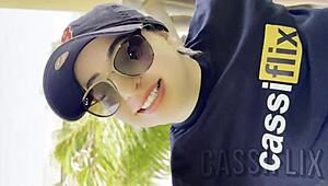 i shaved my pussy to drive him crazy watching my clit while sucking his cock