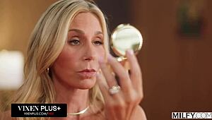 Holy Cow! Curvy Blonde MILF Ainslee SEDUCES Delivery Guy in Her MILFY DEBUT With DEEPTHROAT and ASS Play!