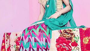 damn, wanna rip that saree off and pound bhabhi hard