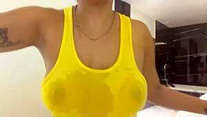 Old stepfather catches stepdaughter in bathroom for wild action