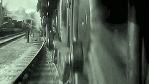 复古色情漫画暗示动漫中的隐藏欲望