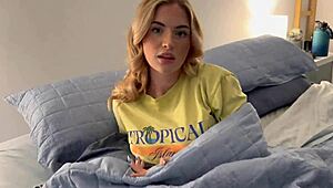 Step sis plays with her pussy while watching movie