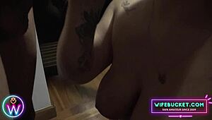 plump wife face sits husband, licking pussy in homemade squirt session?