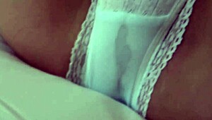 18岁日本美女大胸口交后中出