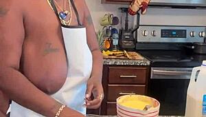 Making Banana Pudding With Natural Ingredients