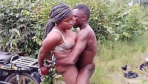 Amateur couple celebrates new bike with horny outdoor sex on big ass