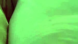 Does sexy Nadia masturbate in the bath with rubber duckies?