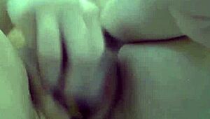 Does sexy Nadia masturbate in the bath with rubber duckies?