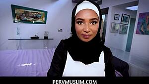 I'm that hot muslim teen in hijab, new at work, craving handjobs, pussy play, ass fucking, and wild sex with my arab body