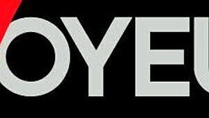 homemade voyeur captures hot swingers in ffmm foursome on vacation.