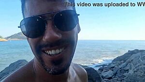 Orgia na praia gets wild with dotados unloading on ass! 🍆