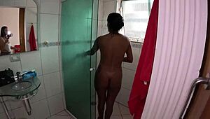 Behind Scenes with Iara Alves in Mature First-Time Pussy Play