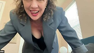 和我偷情，用力骑我大阴蒂！