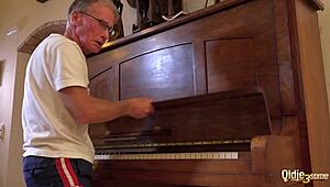 two young babes bang an old man, swallowing his cum.