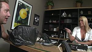 Fucking Blonde MILF Melanie Monroe in Lingerie with Shaved Pussy