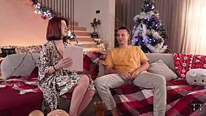 下班按摩让她湿穴准备卧室狂干高潮喷水！