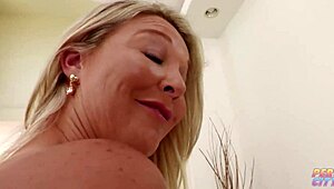 Blonde Milf Laura Bentley Deep Ass Fucking Big Black Dick