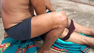 Hot Desi Indian Newly Married Girl Goes Full Nude for Sex