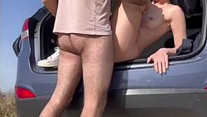 Wanna quick blowjob with a perfect cumshot in the trunk? 😜