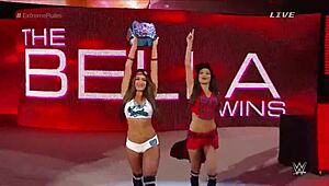 Nikki Bella faces Naomi in extreme rules match