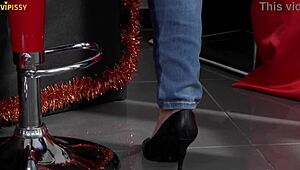 Holiday Piss Cheer Girls Dive Into Wet Pussy And Cum!