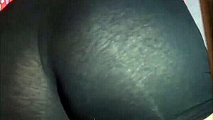 Pijamada con mi amiga en mini shorts negros, big ass teen 18+ action!