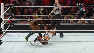 Nikki Bella faces Naomi in extreme rules match