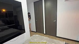 Threesome gets wild with two horny whores and foreigner Molly Smith! 😈