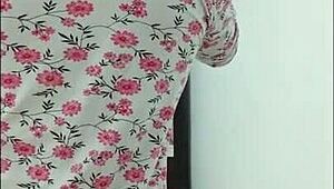 Curvy Milf Dances with Stunning Ass and Shows Big Nipples in Homemade Clip